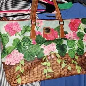 Dooney and Bourke purse
